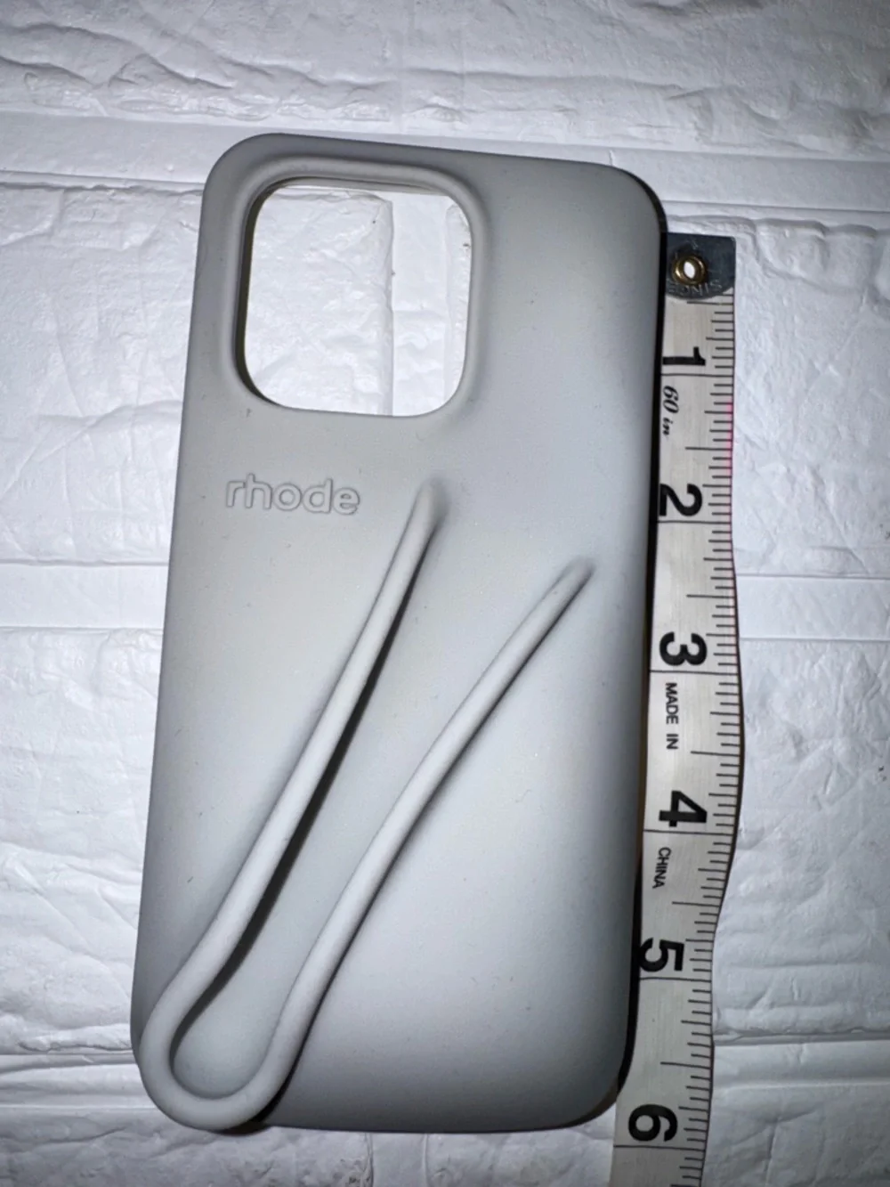 rhode Silicone Phone Case with Integrated Loop Gray fits iPhone 15Pro
